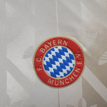 Koszulka Bayern Monachium 2025 „Retro” z limitowanej edycji